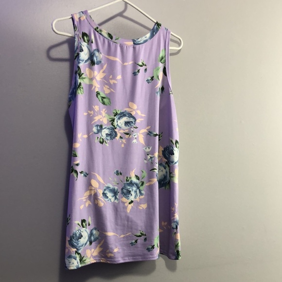 Purple flower top - Picture 2 of 3